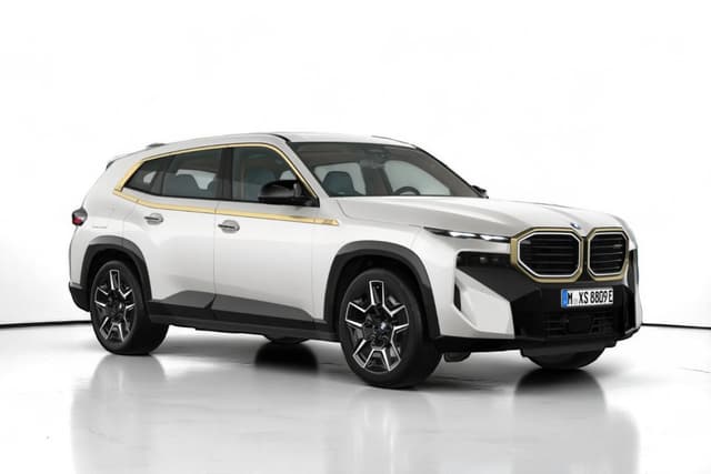 Bmw Xm Mineral White Metallic Color Image
